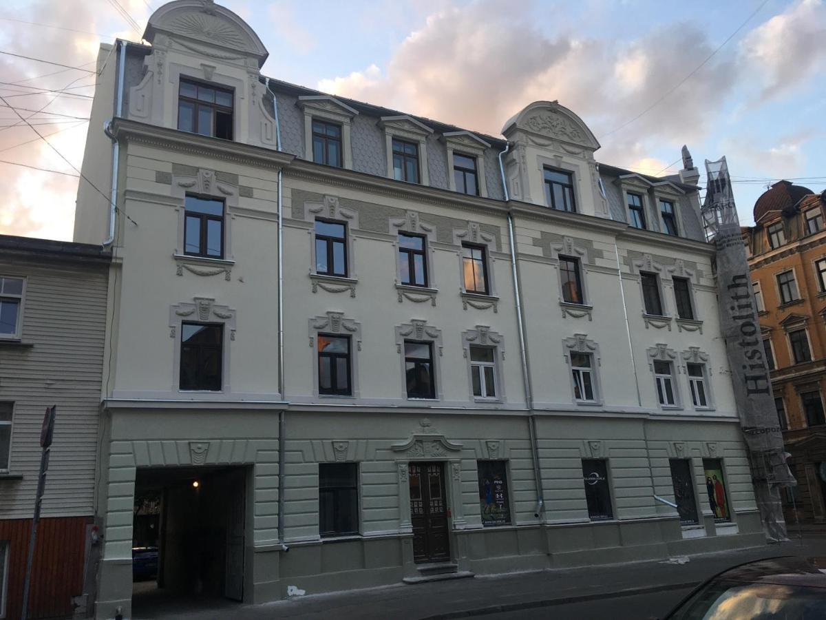 Sunrise Apartment In The Quiet Centre Riga Exterior photo